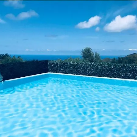 Ξενοδοχείο με διαμερίσματα Park & 4*