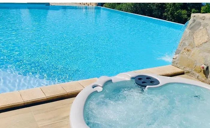 Park & באניירה קלאברה